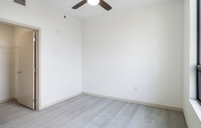 1 bed, 1 bath, 586 sqft, $1,835, Unit 0701
