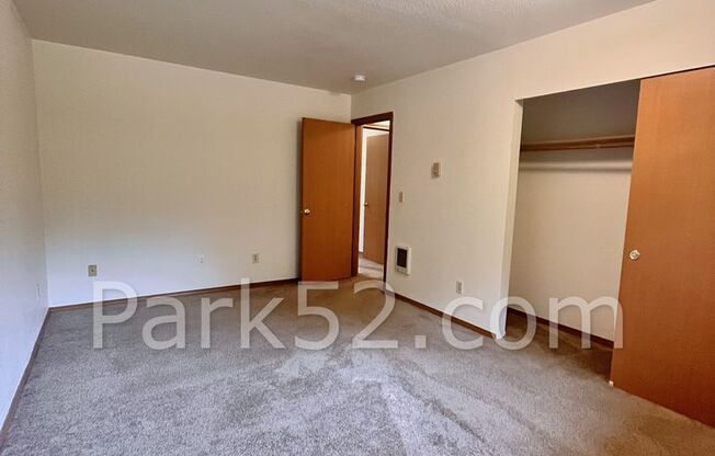 2 beds, 1 bath, $1,700