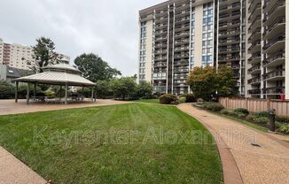 5300 Holmes Run Parkway