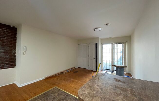 607-09 S 3rd