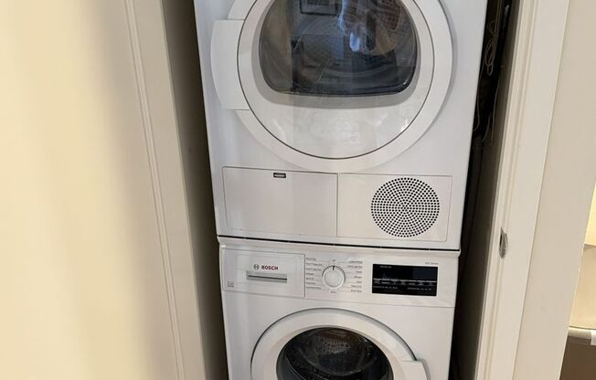 1 bed, 1 bath, 600 sqft, $2,923, Unit 0121