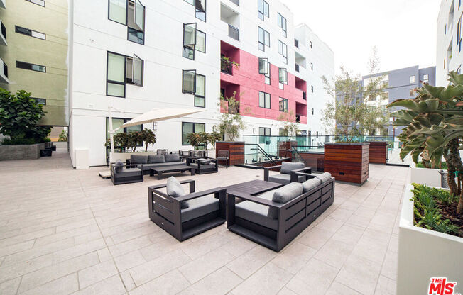 1 bed, 1 bath, 830 sqft, $2,650, Unit 401