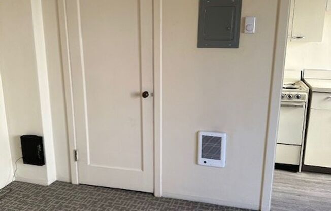 Studio, 1 bath, 348 sqft, $1,197, Unit 306B