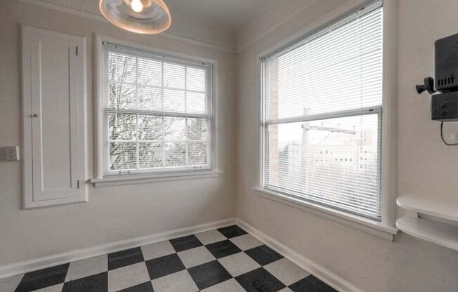 Studio, 1 bath, 545 sqft, $1,350, Unit 307