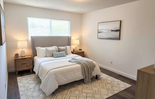 Beachside 2-Bed + 2-Bath | 2116 Nelson Avenue Redondo Beach, CA 90278