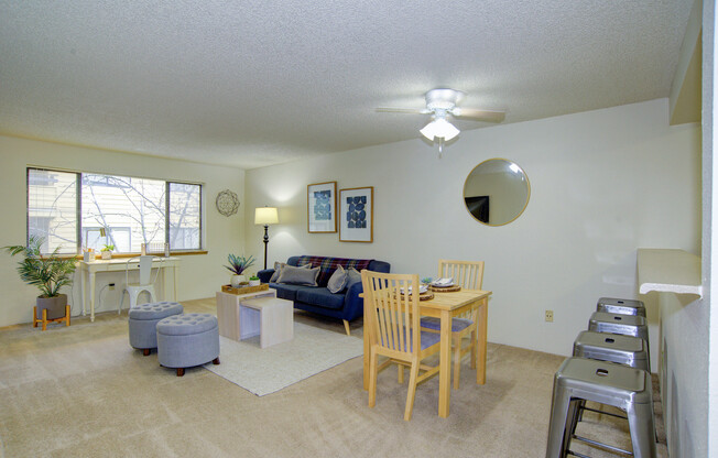 1 bed, 1 bath, 730 sqft, $1,600, Unit B-050