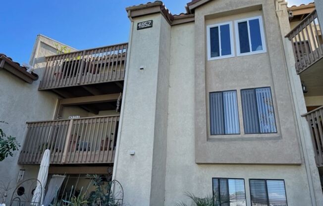 4852 Cabana Dr. #204