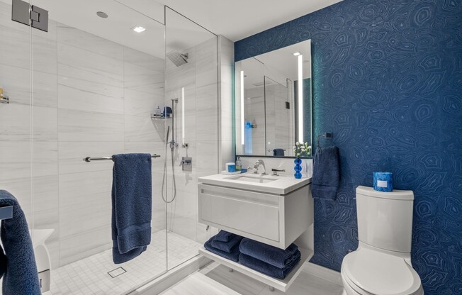 3 beds, 3.5 baths, 2,376 sqft, $30,000, Unit 10E