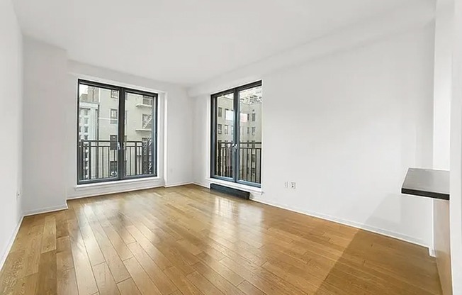 1 bed, 1 bath, 700 sqft, $5,250, Unit 5G
