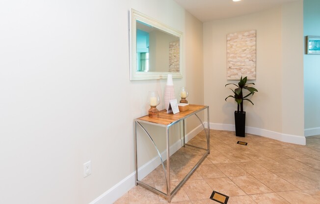 Enjoy the BEST Downtown Orlando Living! Stylish 2/2 Sky Home at 101 Eola ~ 1 Block to Lake Eola!