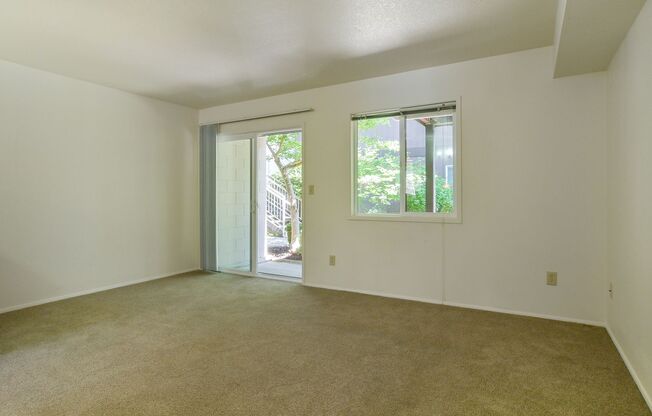 2 beds, 1 bath, $1,550, Unit 3