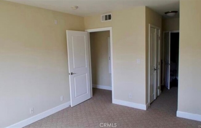 2 beds, 2 baths, 962 sqft, $3,500, Unit 565