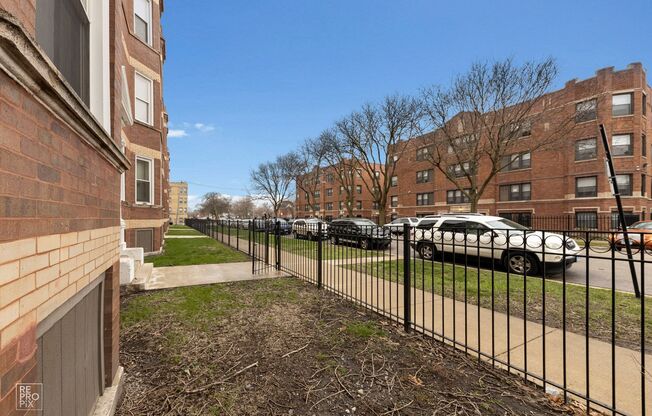 7643 S Stewart