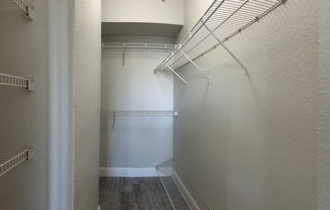 2 beds, 2 baths, 1,204 sqft, $2,066, Unit 10220-D3 - Bostonian