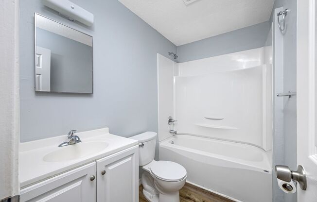 3 beds, 1.5 baths, 908 sqft, $1,595, Unit 173