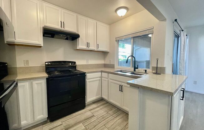 1 Bed/1 Bath Condo With Bonus Room