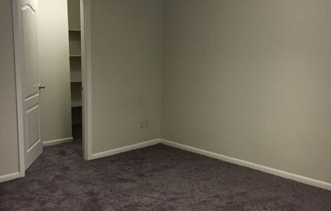 3 beds, 1.5 baths, $1,400, Unit Unit 23 all utilities included