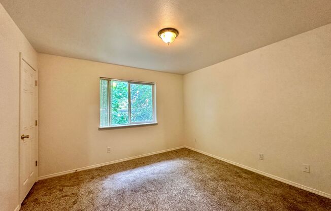 230,32,34,36 Leadora Ln.