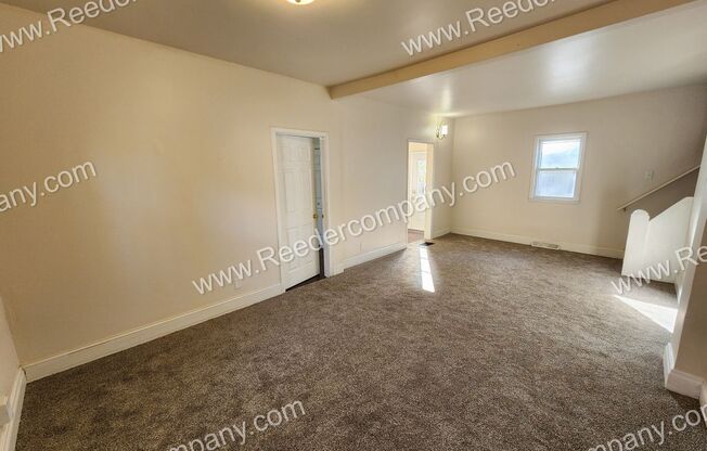 Spacious 4 bedroom 1 Bathroom house