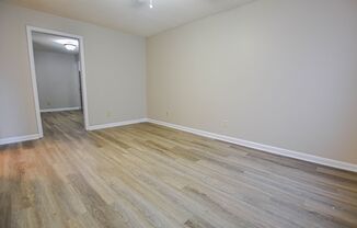 2 beds, 1 bath, $850, Unit A