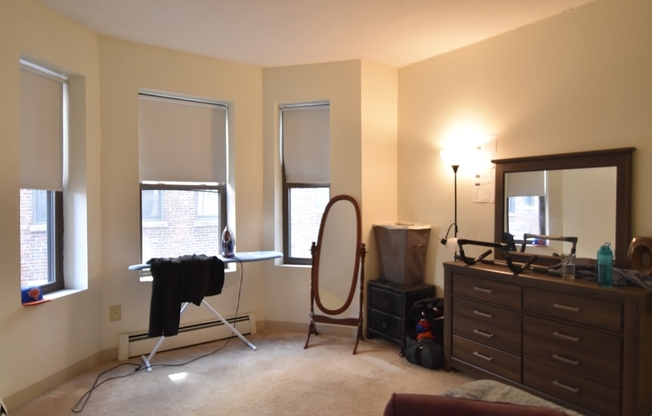 1 bed, 1 bath, 550 sqft, $2,250, Unit 26