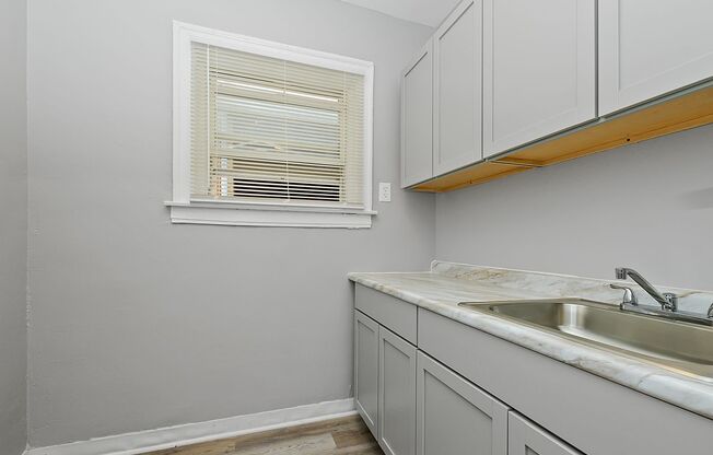 1 bed, 1 bath, $1,800, Unit 949-3