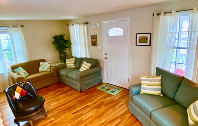 2107 MAIN ST