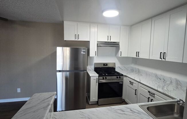 1 bed, 1 bath, 640 sqft, $2,095, Unit 650 - 89