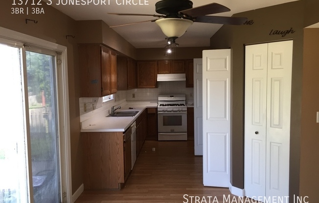 13712 S JONESPORT CIR