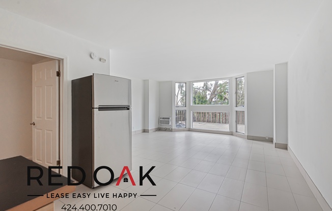 3949 Los Feliz Blvd
