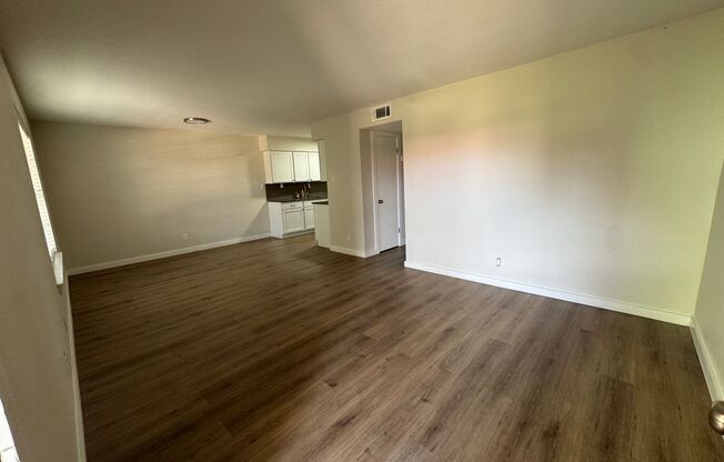 2 beds, 2 baths, 900 sqft, $1,412, Unit LAW11-216