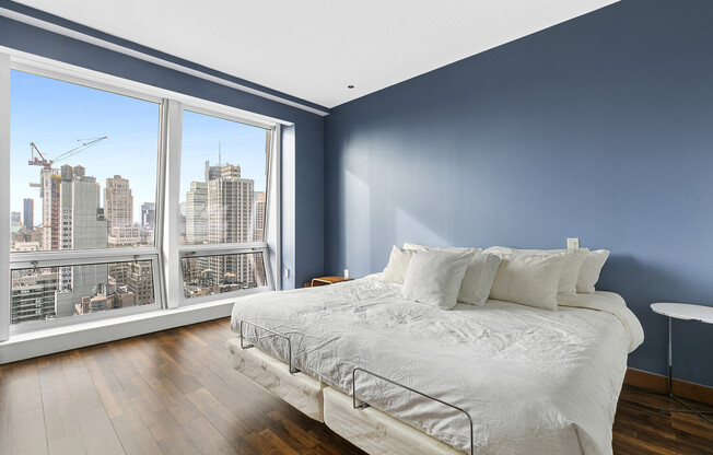 1 bed, 1.5 baths, 775 sqft, $6,500, Unit 34G