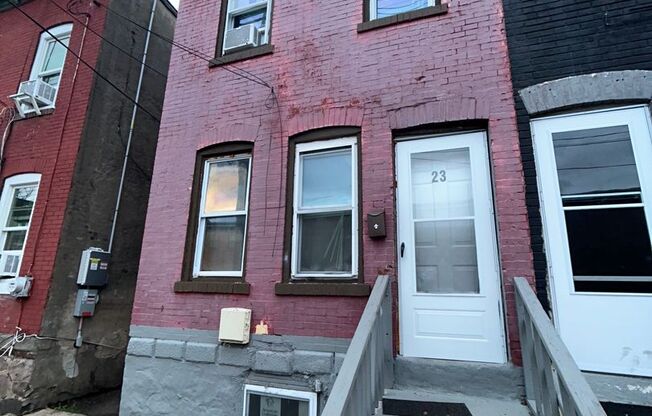 2 beds newly renovated
