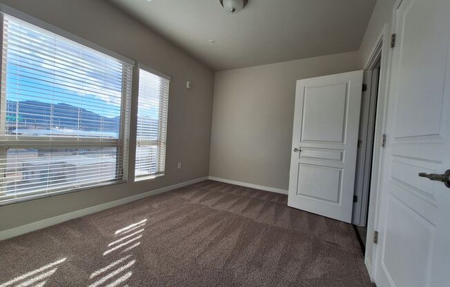 Studio, 1 bath, 495 sqft, $1,390, Unit Unit 311
