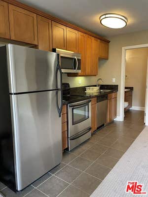 Studio, 1 bath, 377 sqft, $2,550, Unit 544