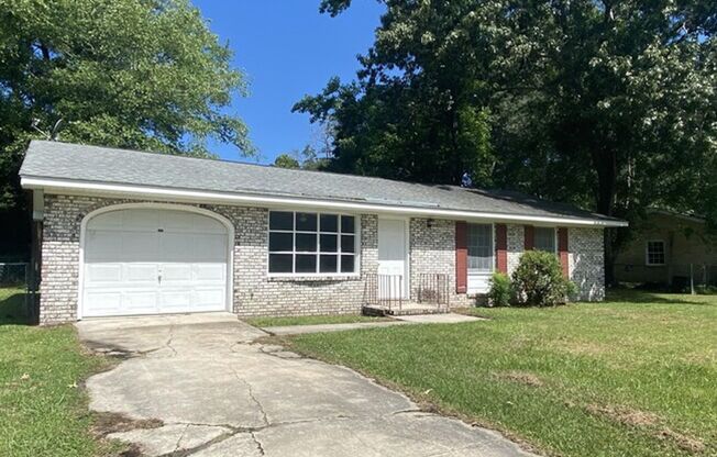 107 GREENHURST AVE