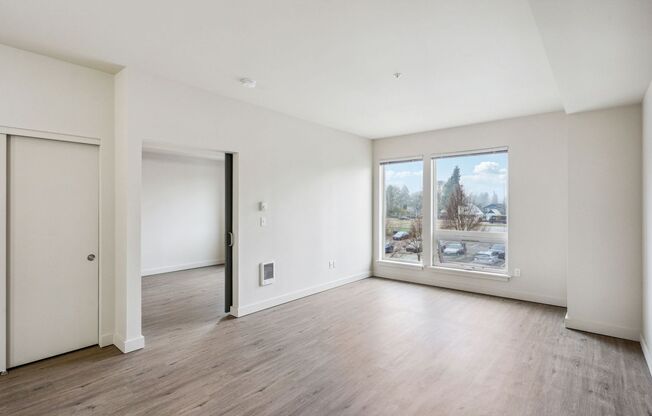 1 bed, 1 bath, 690 sqft, $1,595