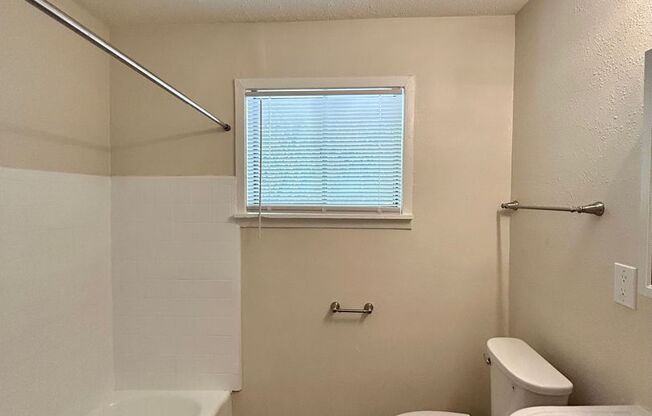 1 bed, 1 bath, $785, Unit MA904
