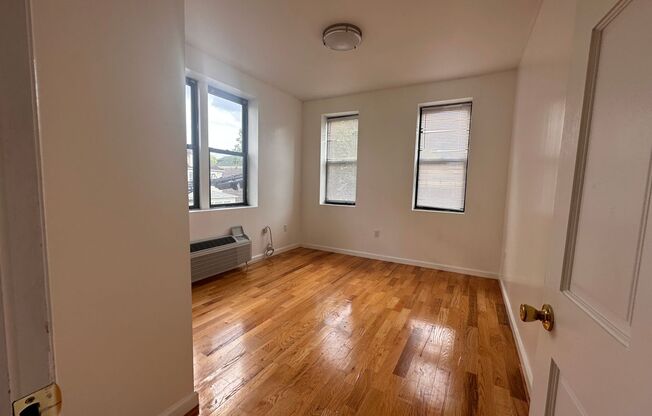HOBART AVE UNIT 2