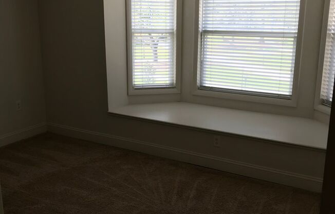 2 beds, 2 baths, 840 sqft, $1,979, Unit 4-0502