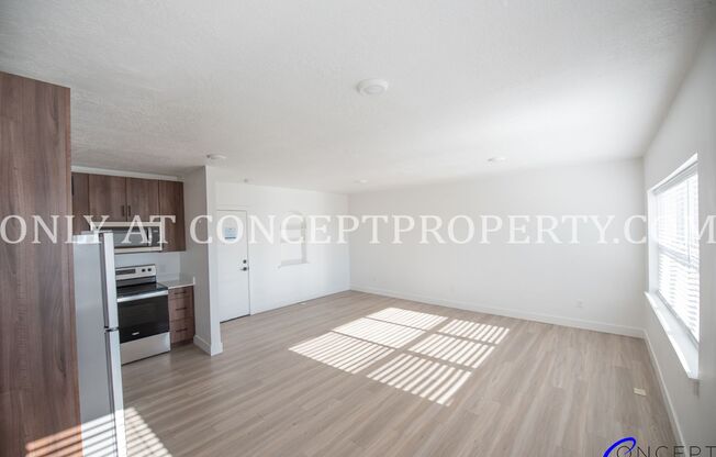 1 bed, 1 bath, 570 sqft, $1,349, Unit 27