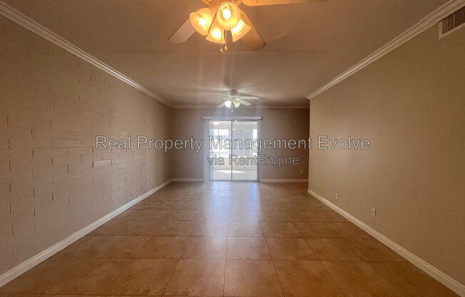 12076 N PEBBLE BCH DR