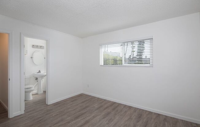1 bed, 1 bath, $1,995, Unit 21