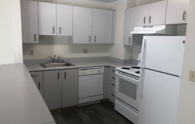 Thornton Creek Apartments
