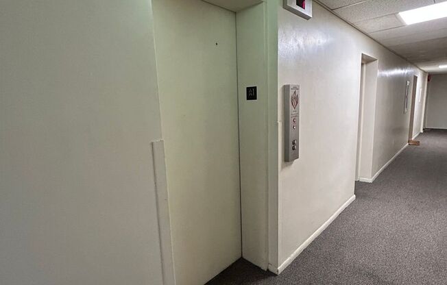 1 bed, 1 bath, 700 sqft, $1,285, Unit B308