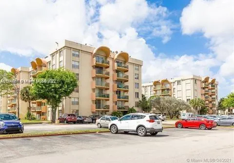 9310 Fontainebleau Blvd
