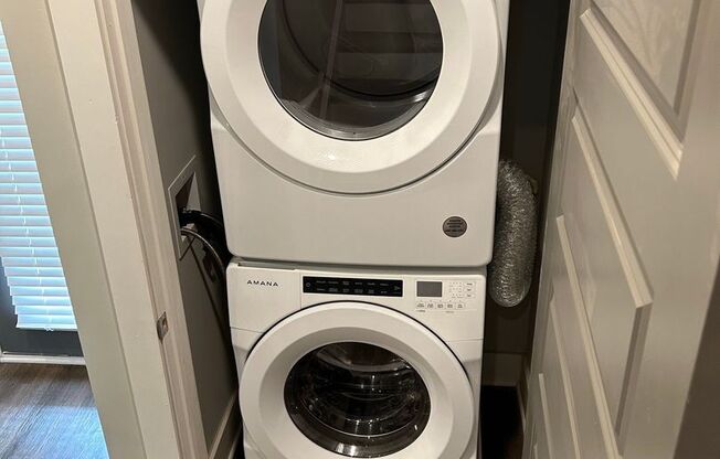 3 beds, 3.5 baths, 1,568 sqft, $2,250, Unit Unit 304