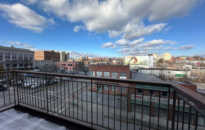 1 bed, 1 bath, 665 sqft, $1,475, Unit 342