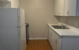 2 beds, 1 bath, $1,275, Unit UNIT F115