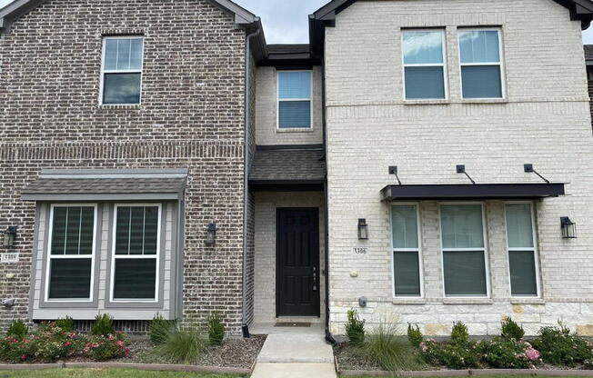 3306 COLORADO LN